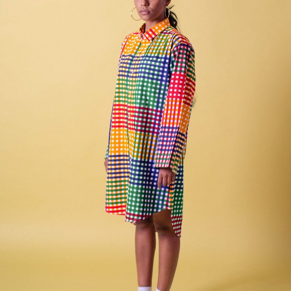 Nor Black Nor White Rainbow Island Shirt (XS)